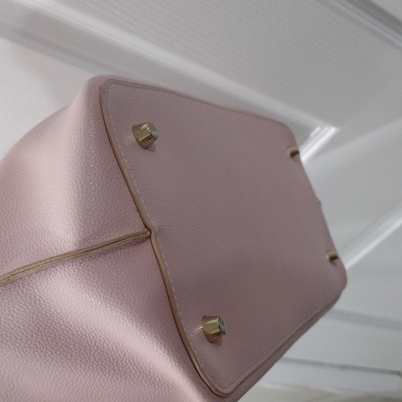 Samantha Thavasa Deluxe Blush Pink Leather Shoulder Bag – Elegant & Like New - Picture 9 of 13